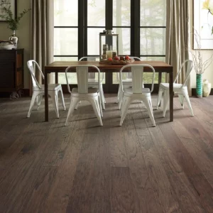 Hardwood in a dining room | Jim Stellabuto's Everything Under Foot, Inc